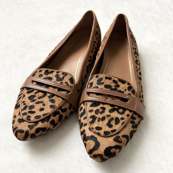Vionic Savannah Flat Loafer in Tan Leopard Size 6 chic feminine - Picture 2 of 6